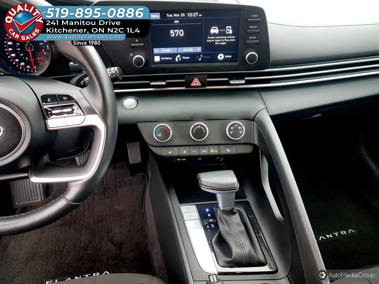 2023 Hyundai Elantra Preferred *HEATED SEATS* Photo