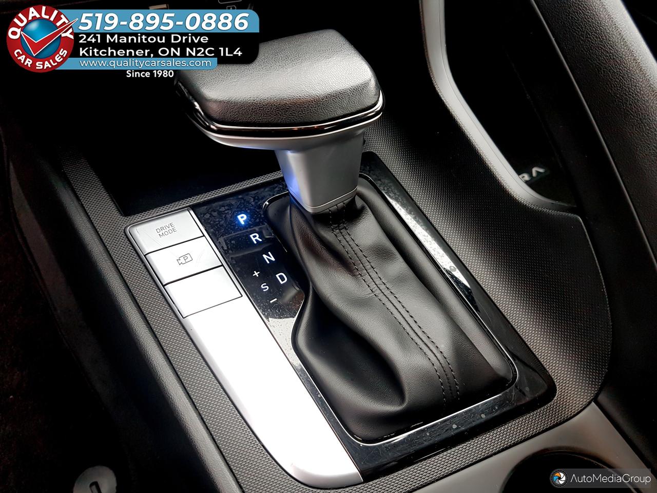 2023 Hyundai Elantra Preferred *HEATED SEATS* Photo