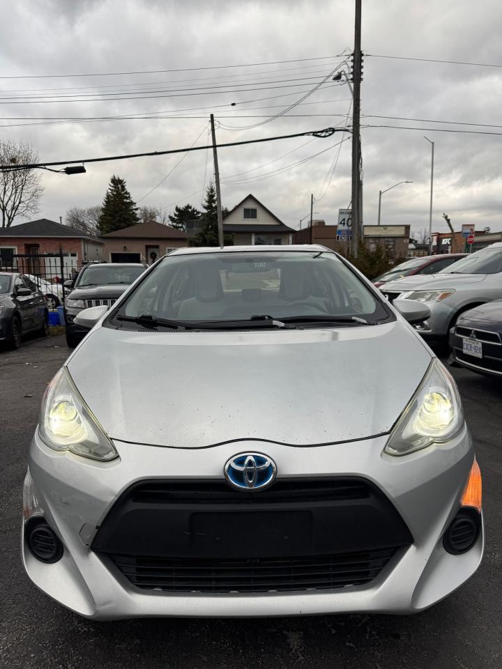 2015 Toyota Prius c Technology - Photo #2