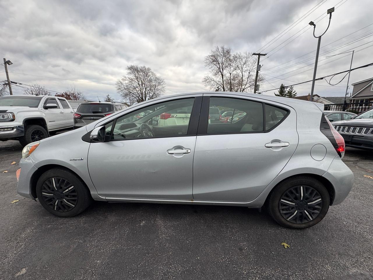 2015 Toyota Prius c Technology - Photo #8