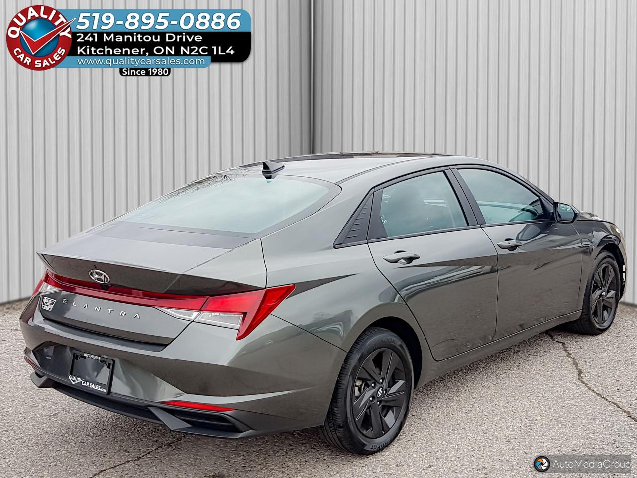 2023 Hyundai Elantra Preferred *HEATED SEATS* Photo3