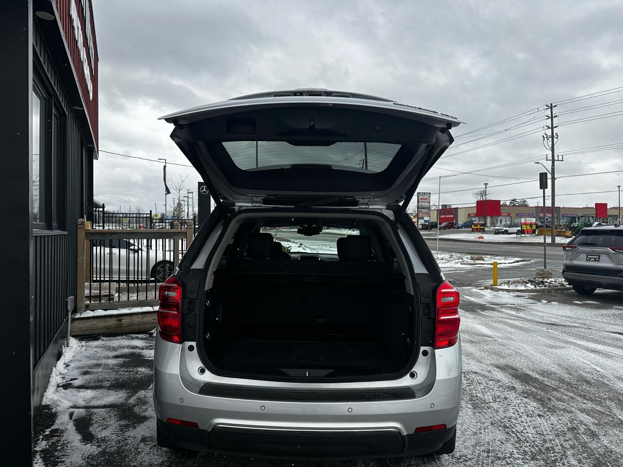 2016 Chevrolet Equinox FWD 4dr LTZ - Photo #9