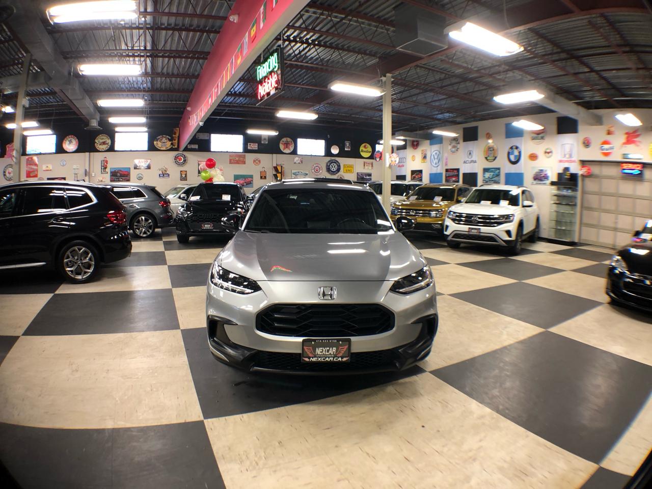 2023 Honda HR-V SPORT AWD SUNROOF CARPLAY L/ASSIST B/SPOT CAMERA Photo2