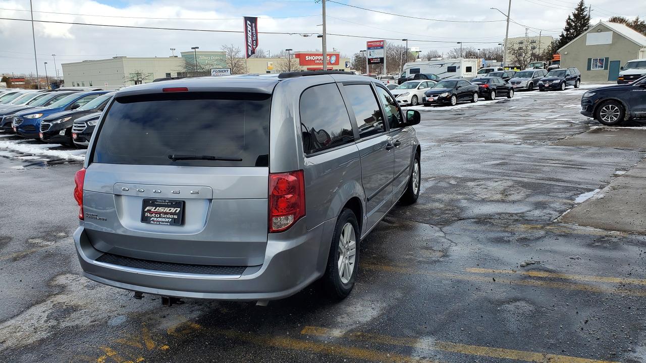 2017 Dodge Grand Caravan CANADA VALUE PACKAGE Photo4