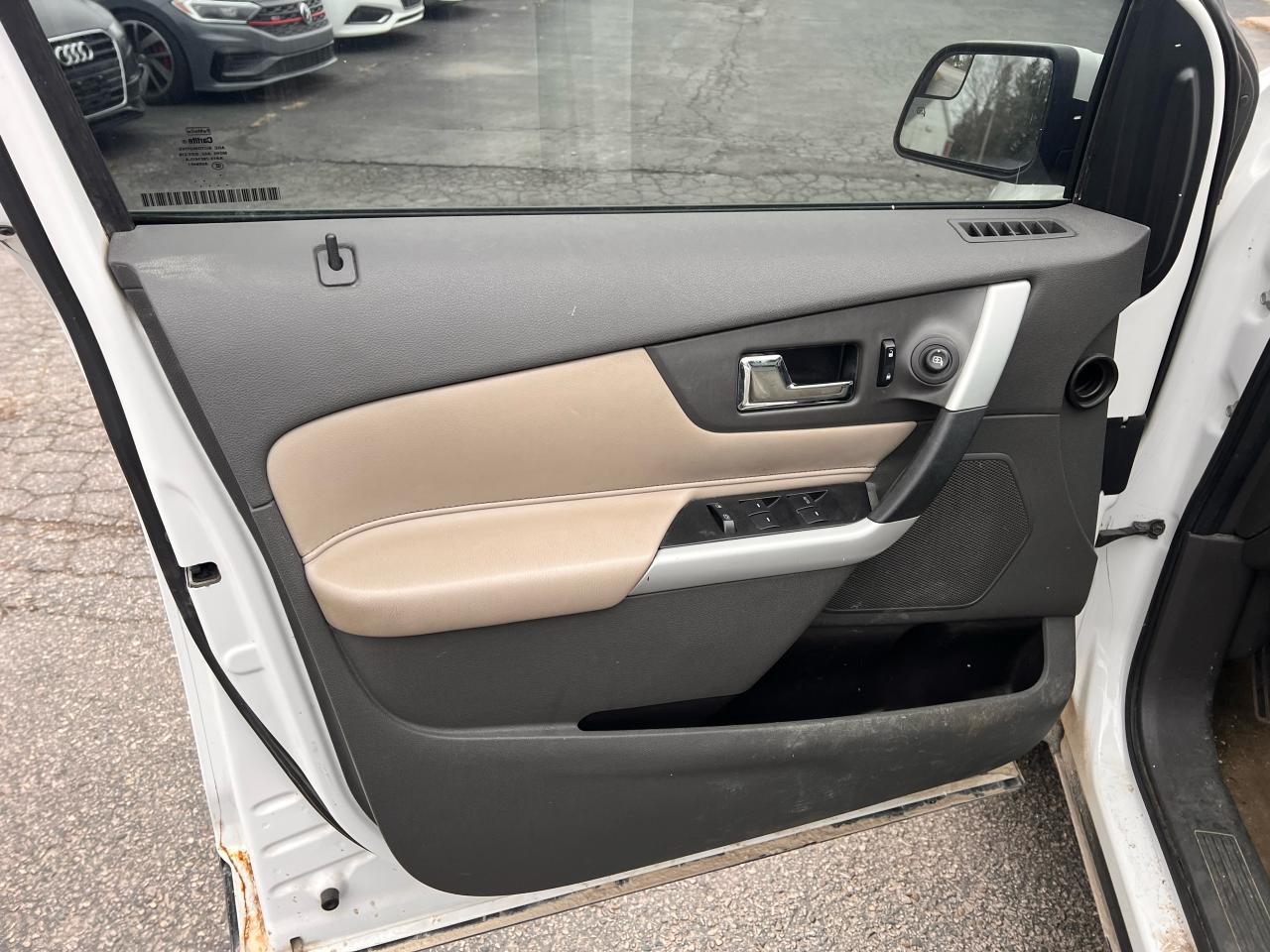 2012 Ford Edge SEL Photo33