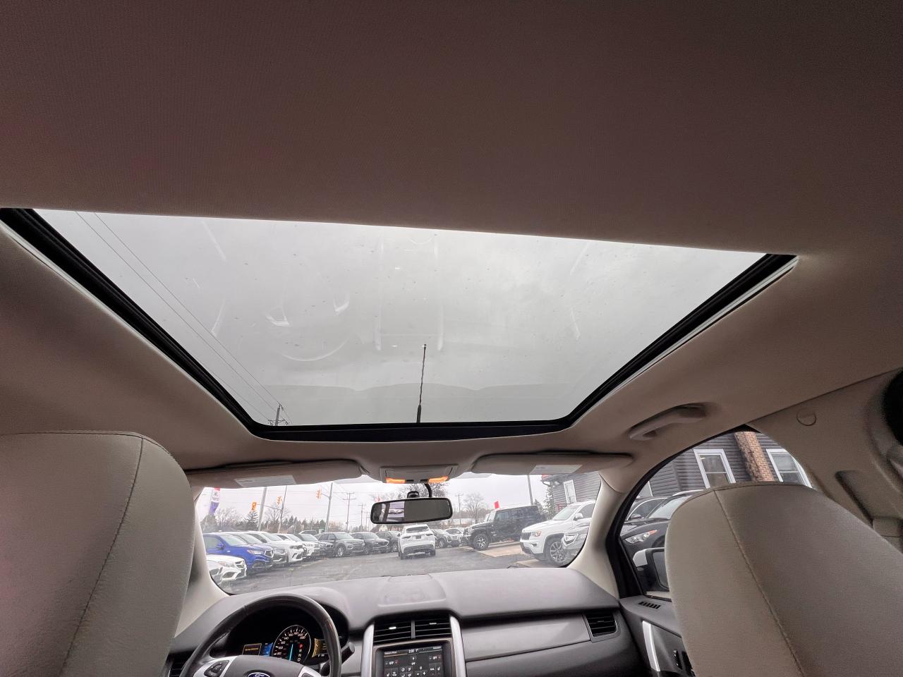 2012 Ford Edge SEL Photo