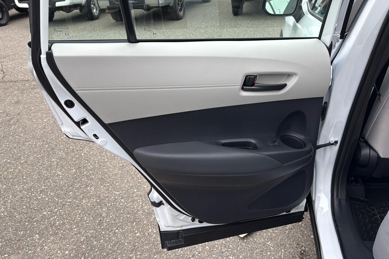 2026 Toyota Corolla Cross L AWD Photo