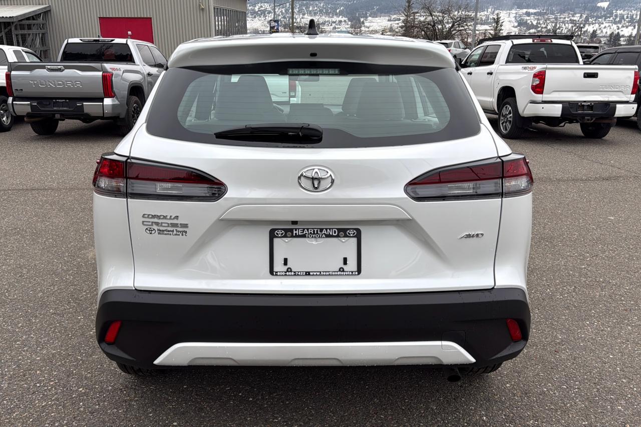 2026 Toyota Corolla Cross L AWD Photo