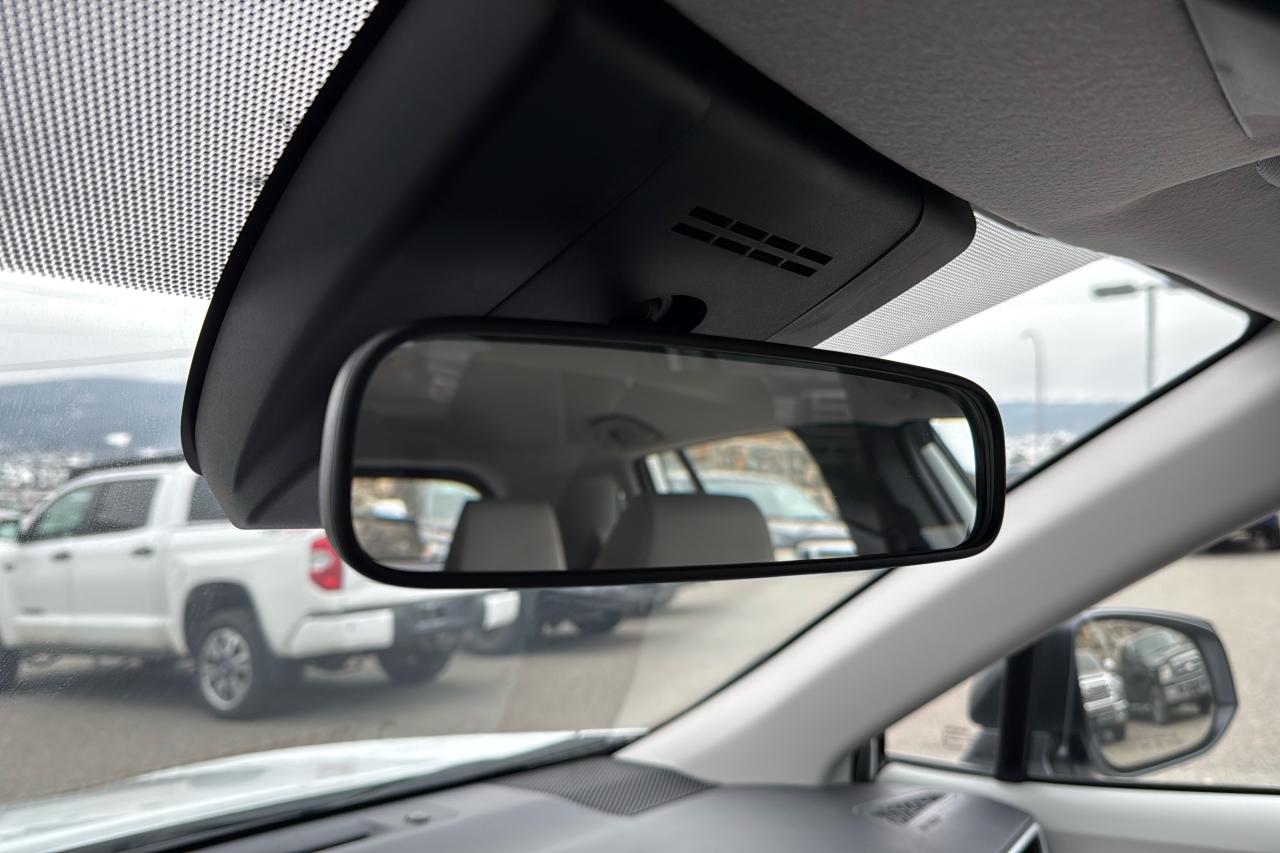 2026 Toyota Corolla Cross L AWD Photo