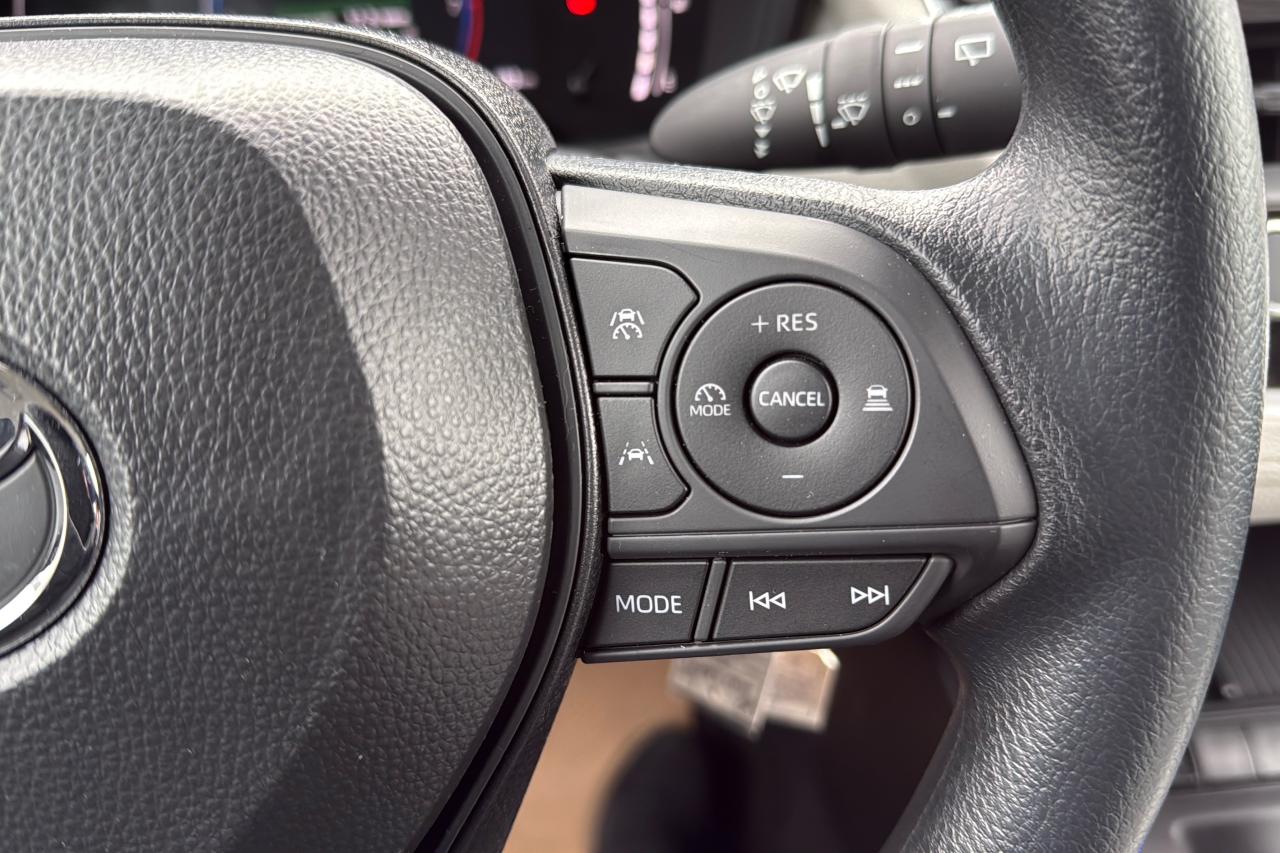 2026 Toyota Corolla Cross L AWD Photo