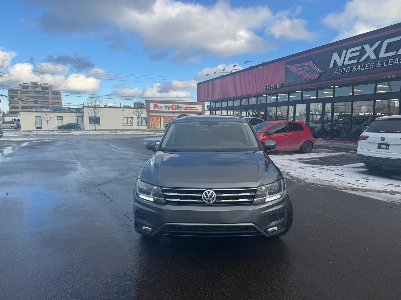 2018 Volkswagen Tiguan COMFORTLINE AWD LEATHER PAN/ROOF B/SPOT CAMERA Photo