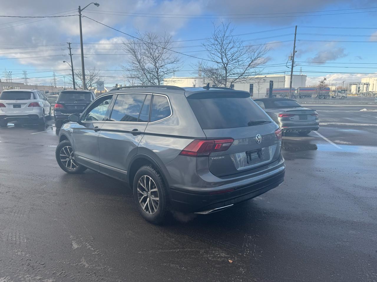 2018 Volkswagen Tiguan COMFORTLINE AWD LEATHER PAN/ROOF B/SPOT CAMERA Photo