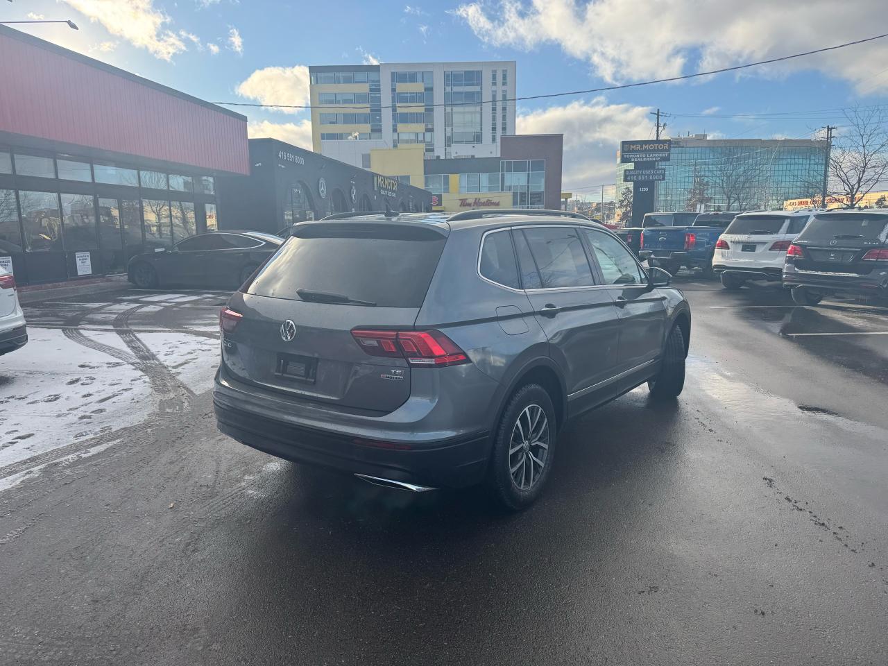 2018 Volkswagen Tiguan COMFORTLINE AWD LEATHER PAN/ROOF B/SPOT CAMERA Photo