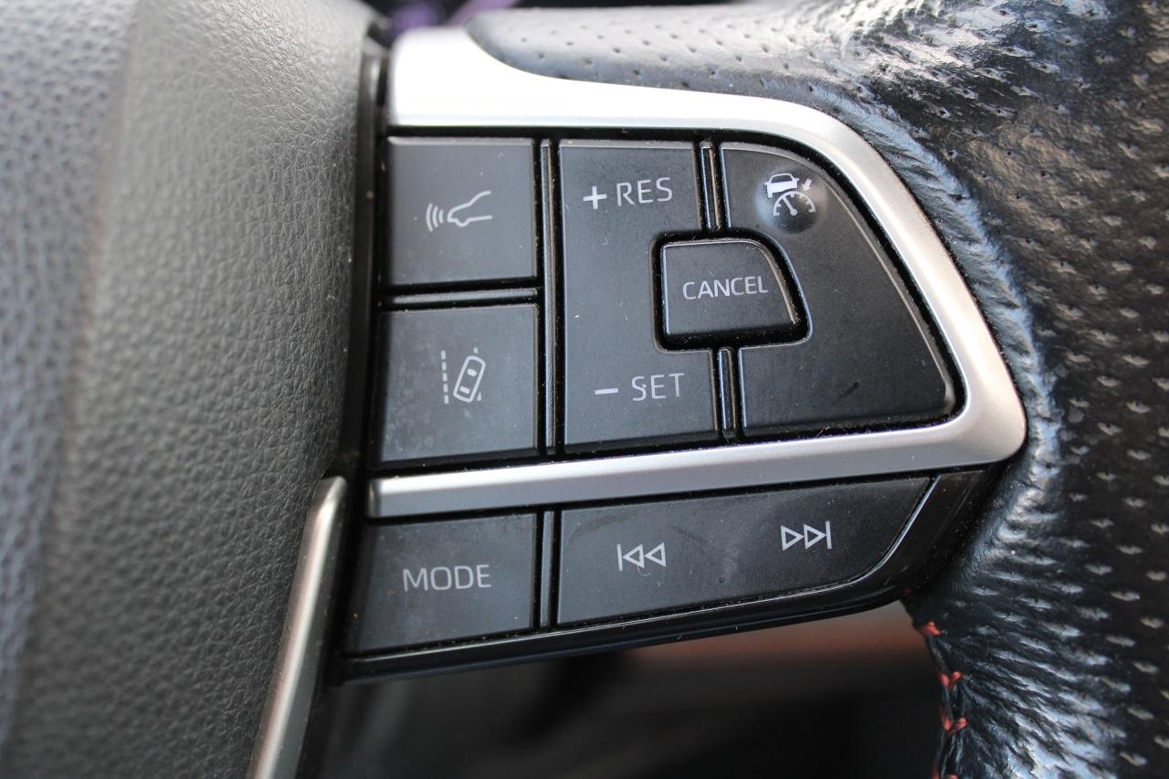 2021 Toyota Sienna XSE 7-Passenger AWD Photo