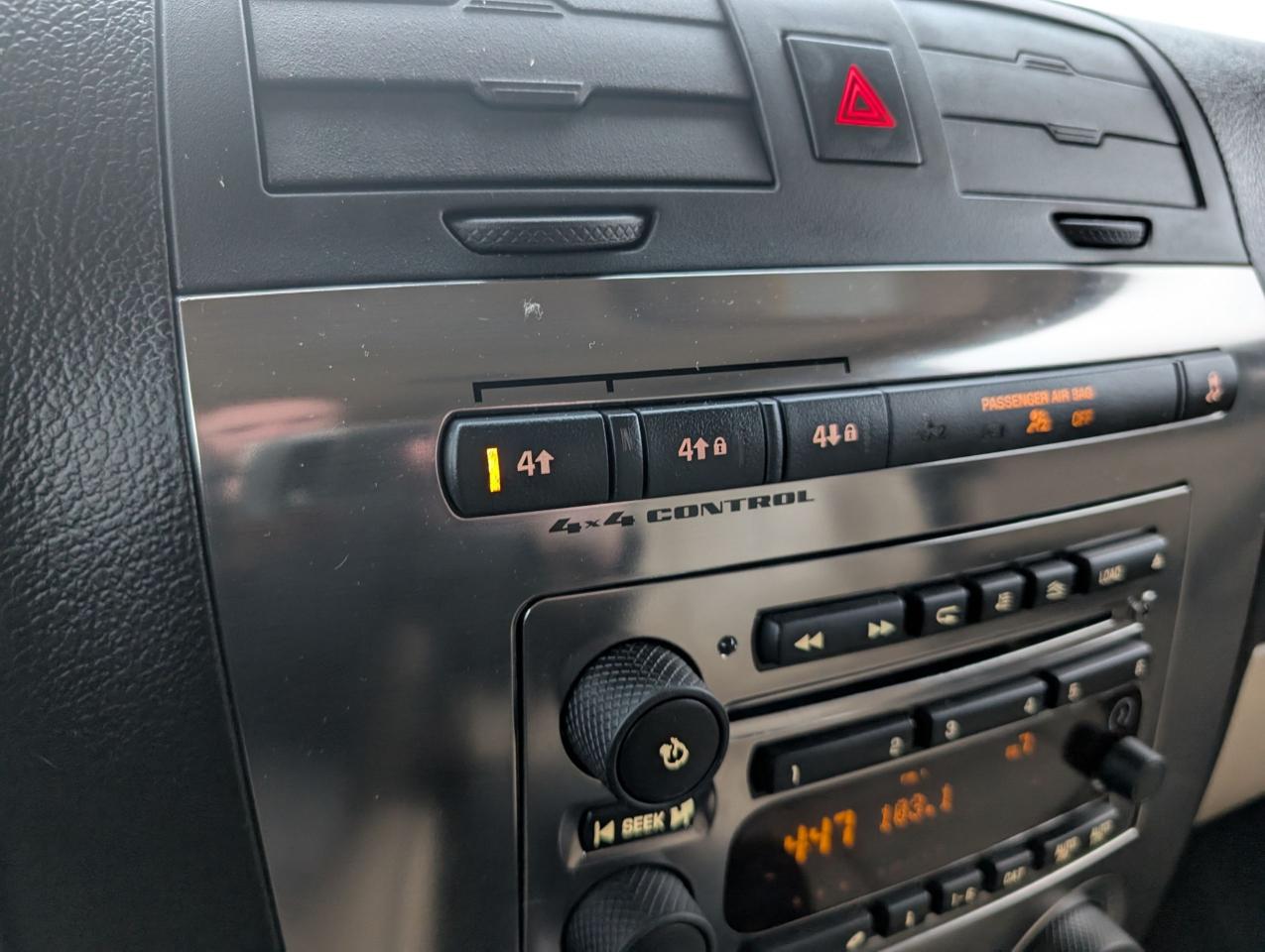 2008 Hummer H3 SUV Luxury | Leather | Heated Seats - Photo #12