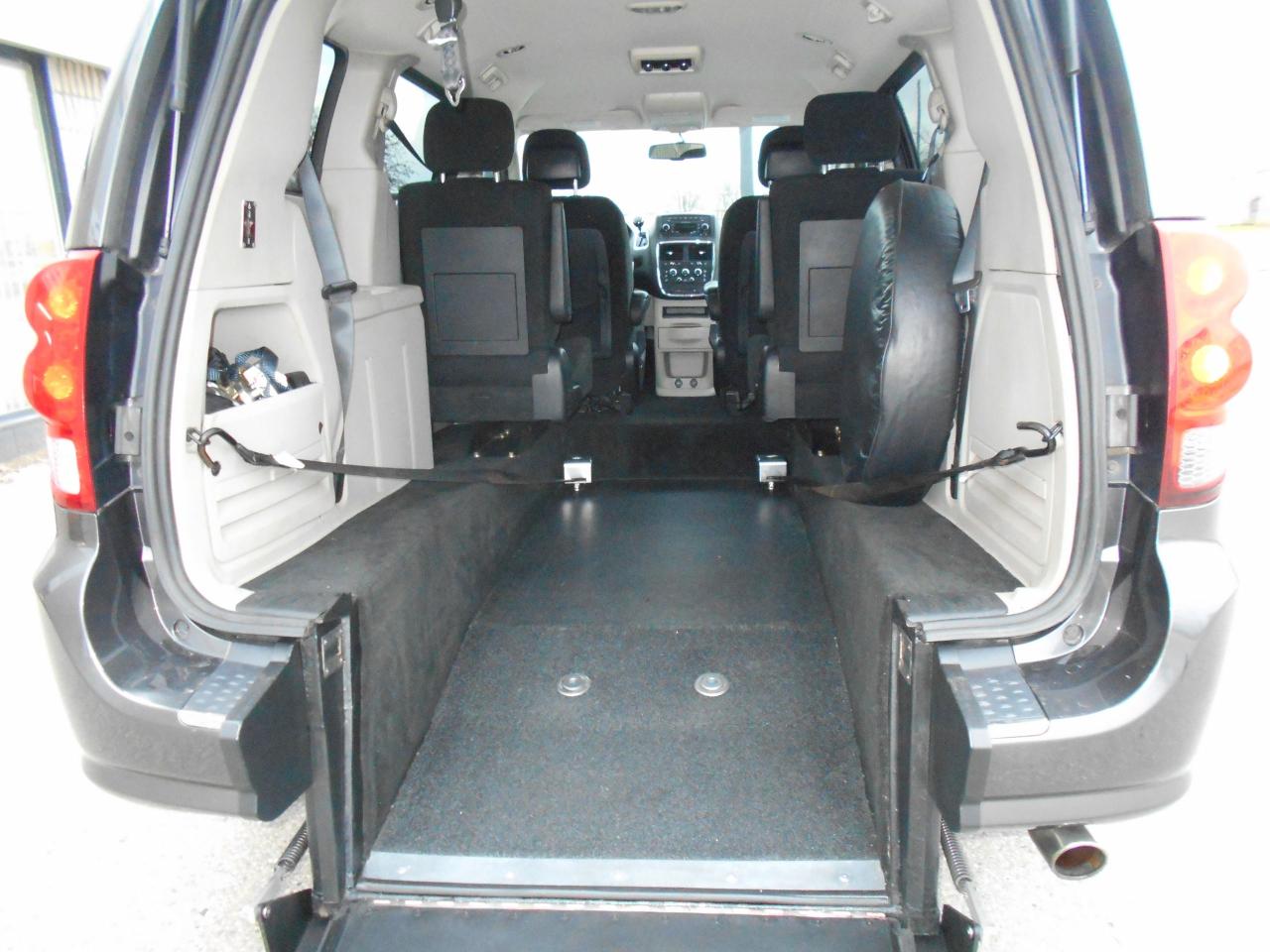 2016 Dodge Grand Caravan SE Plus-Wheelchair Accessible Rear Entry-Manual Photo