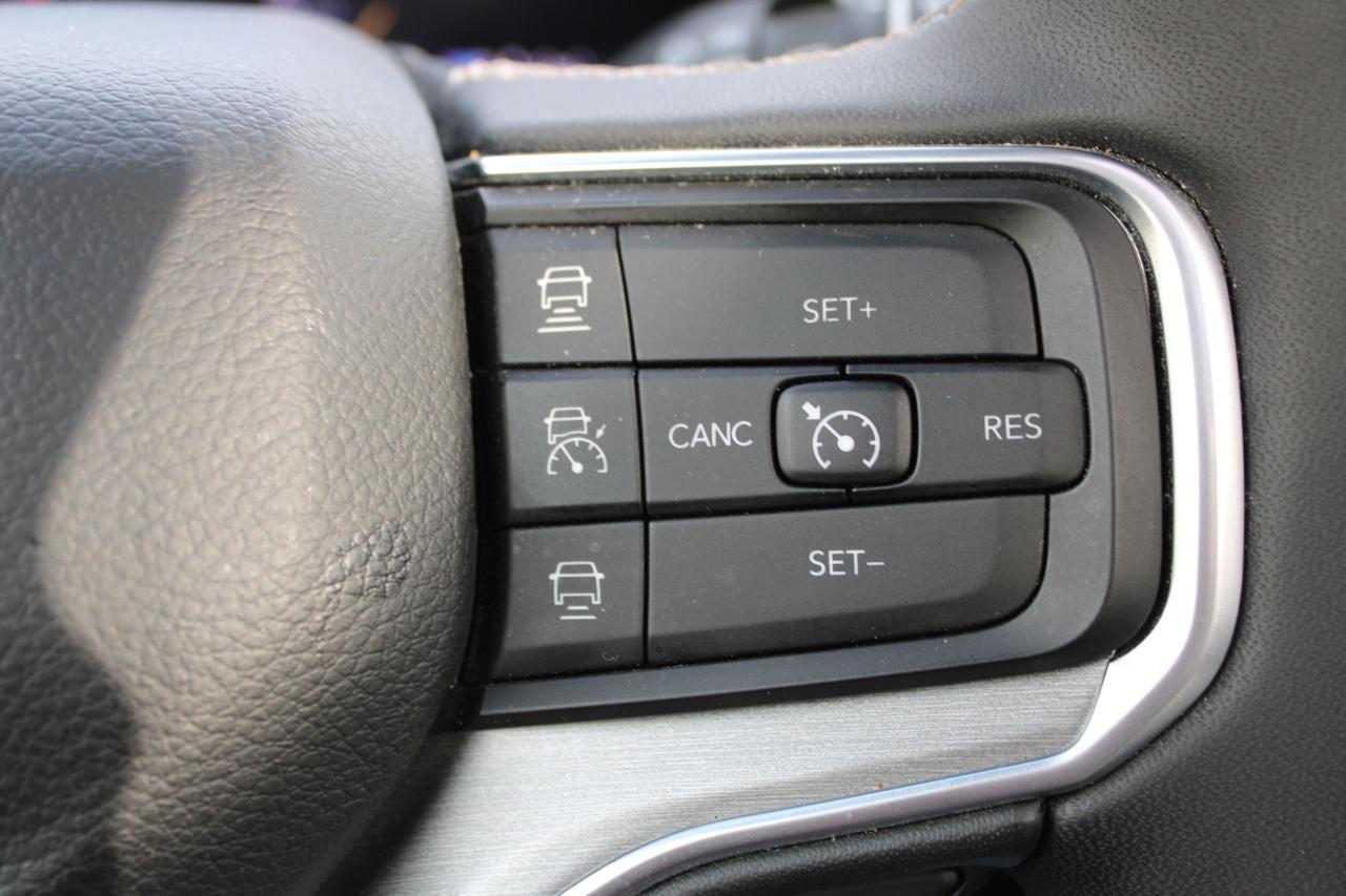 2024 Jeep Wagoneer SERIES II CARBIDE 4X4 Photo