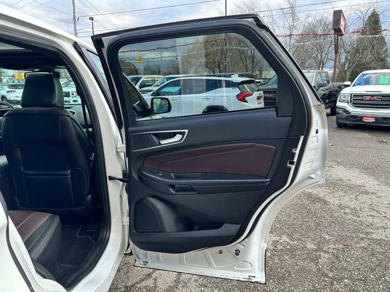 2021 Ford Edge TitaniumAWD Heated/CLD-LTHR PanoRoof ParkAssist XM Photo