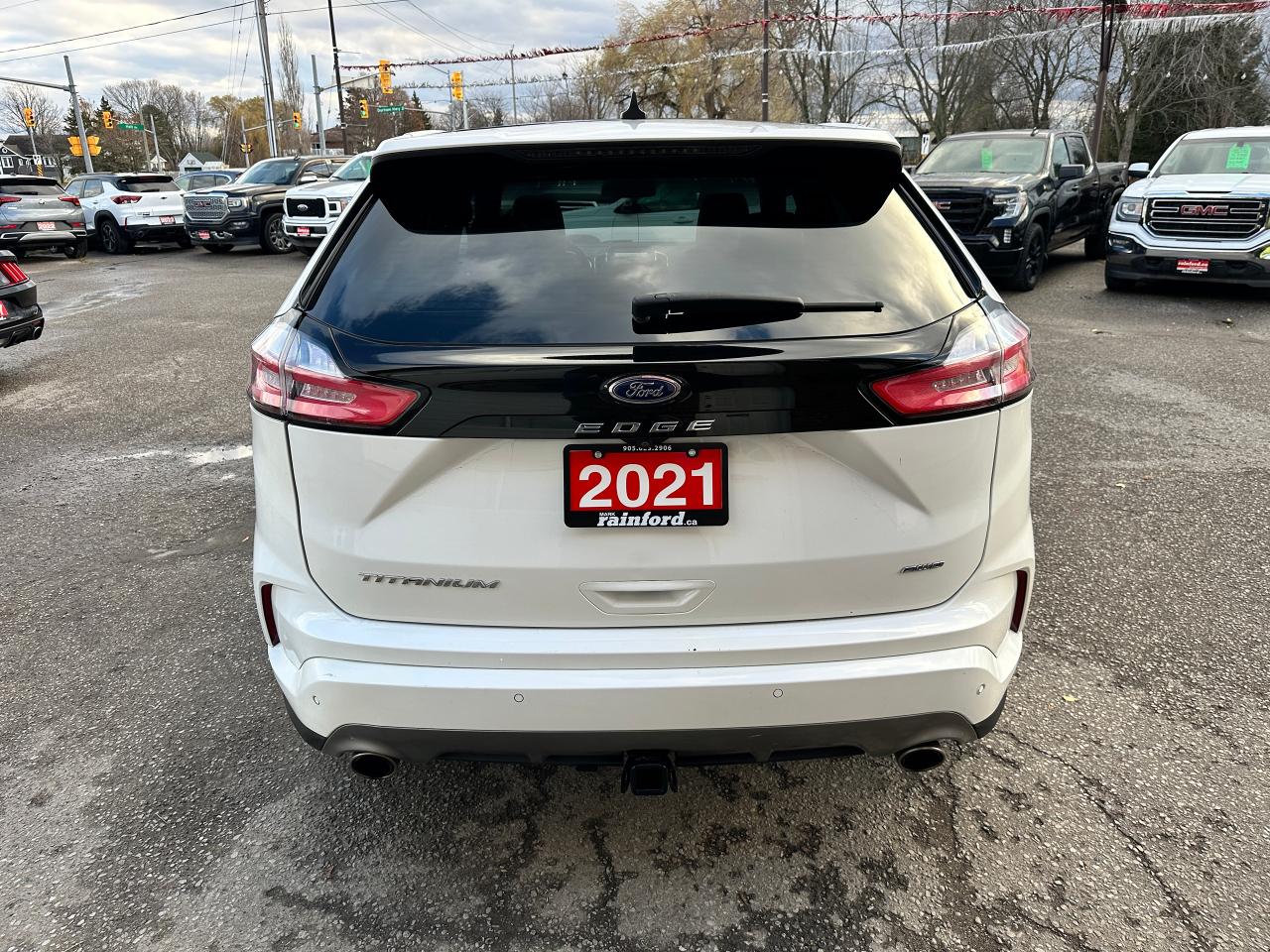 2021 Ford Edge TitaniumAWD Heated/CLD-LTHR PanoRoof ParkAssist XM Photo3
