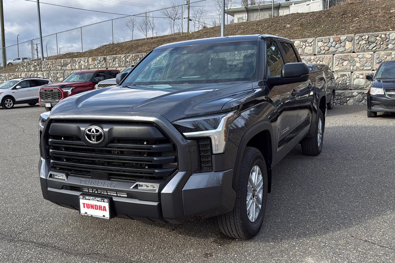 2026 Toyota Tundra CrewMax SR SR5 Photo