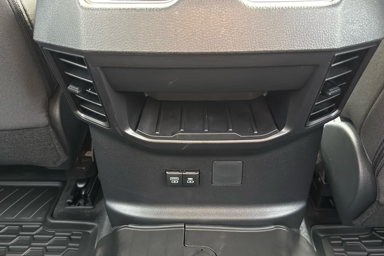 2026 Toyota Tundra CrewMax SR SR5 Photo