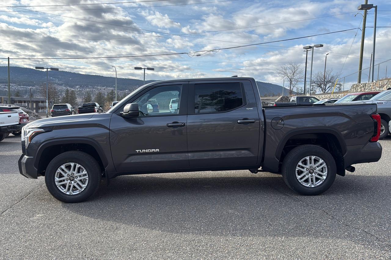 2026 Toyota Tundra CrewMax SR SR5 Photo