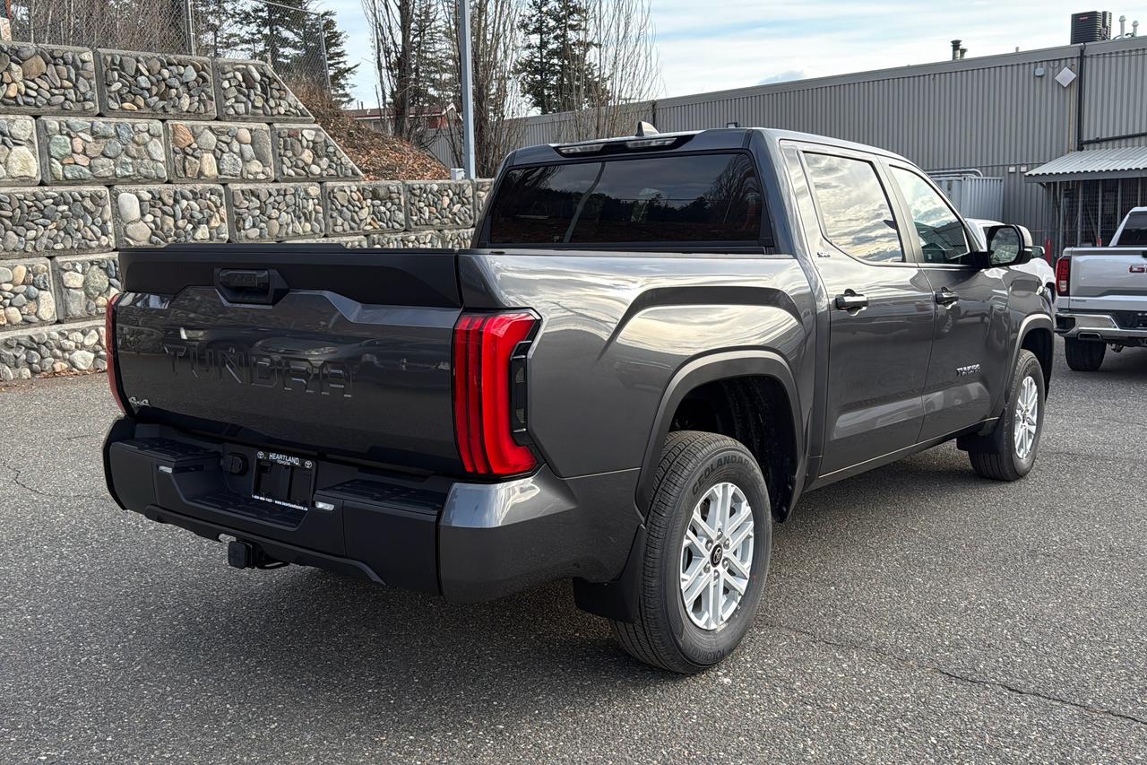 2026 Toyota Tundra CrewMax SR SR5 Photo