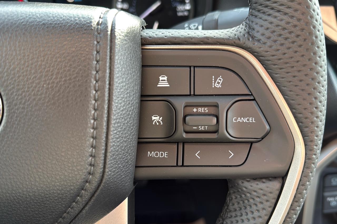 2026 Toyota Tundra CrewMax SR SR5 Photo