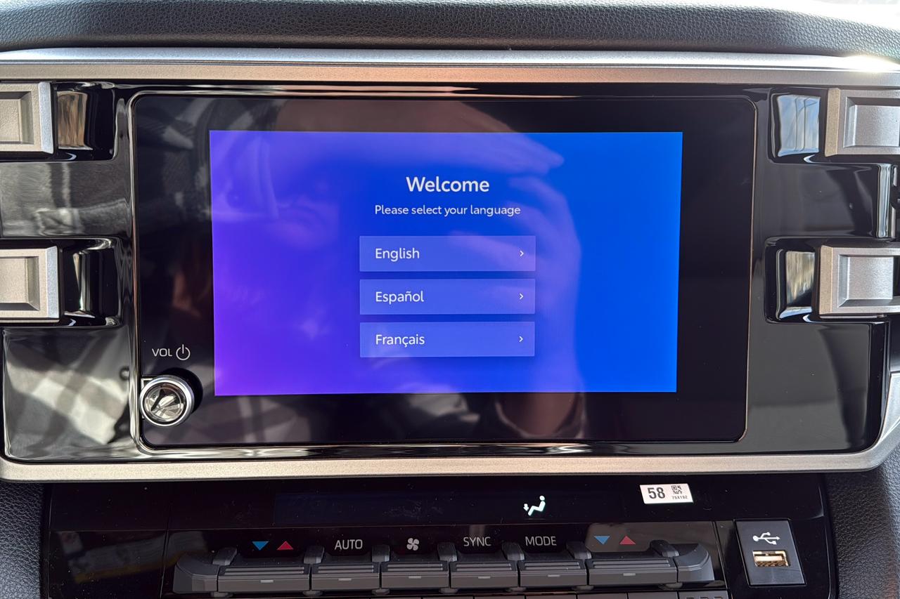 2026 Toyota Tundra CrewMax SR SR5 Photo