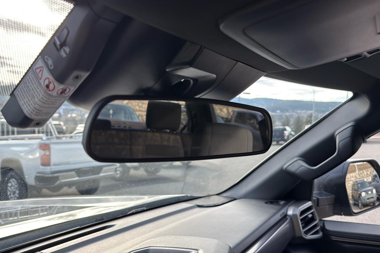 2026 Toyota Tundra CrewMax SR SR5 Photo