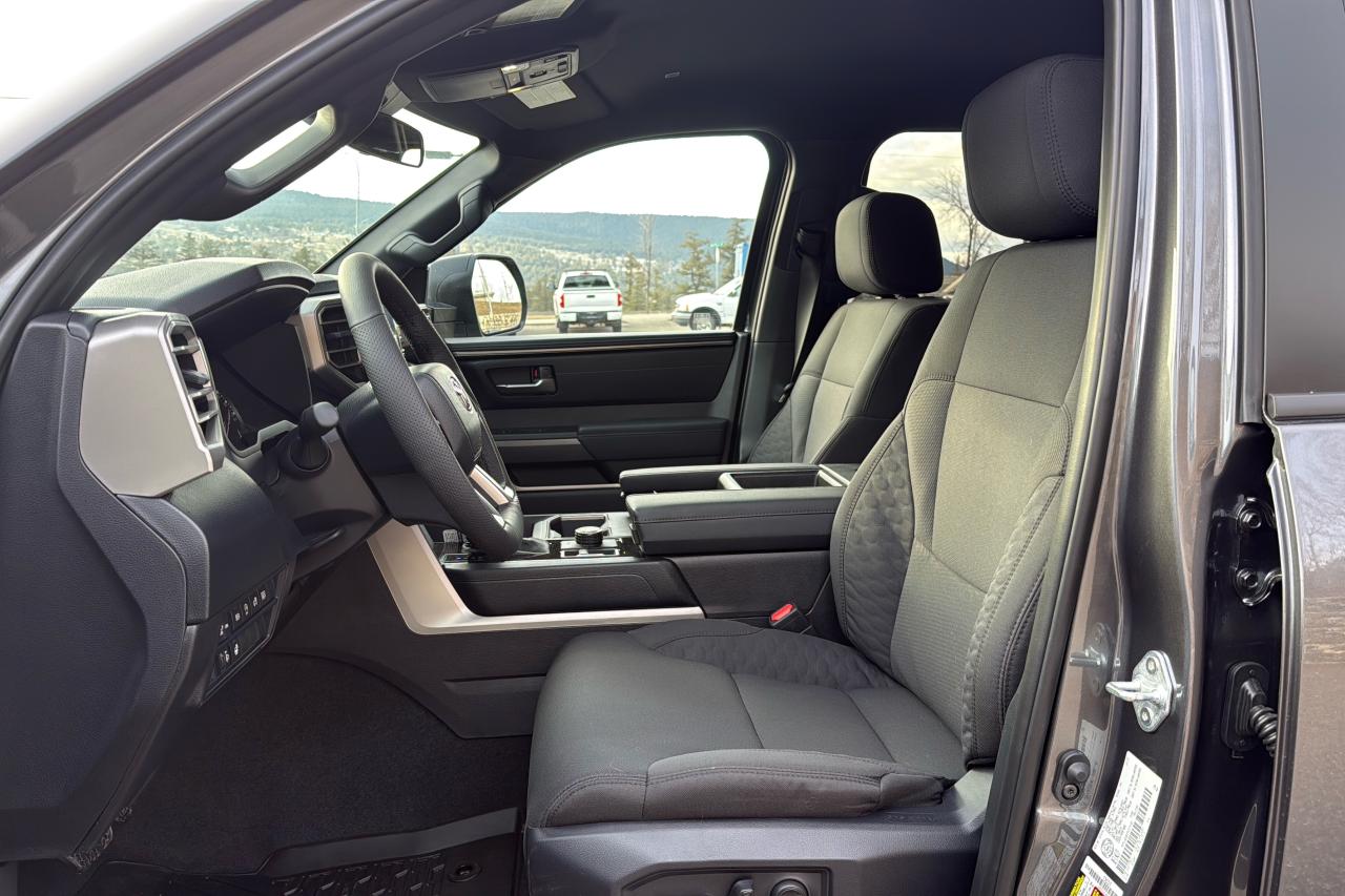 2026 Toyota Tundra CrewMax SR SR5 Photo