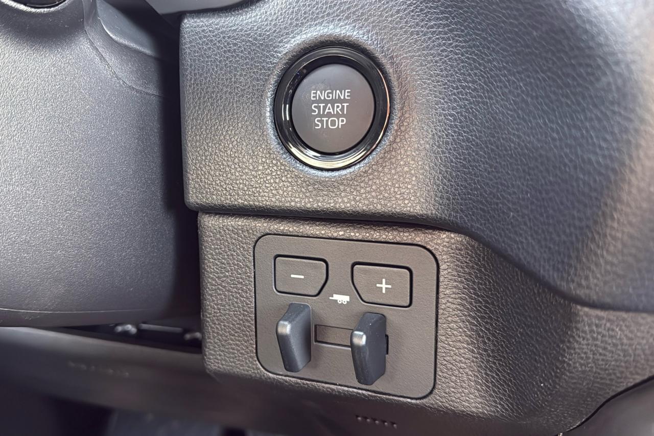 2026 Toyota Tundra CrewMax SR SR5 Photo