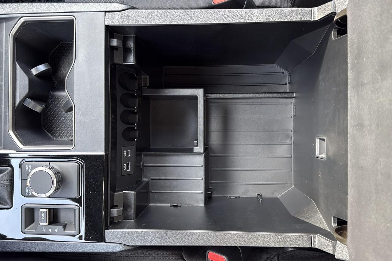 2026 Toyota Tundra CrewMax SR SR5 Photo