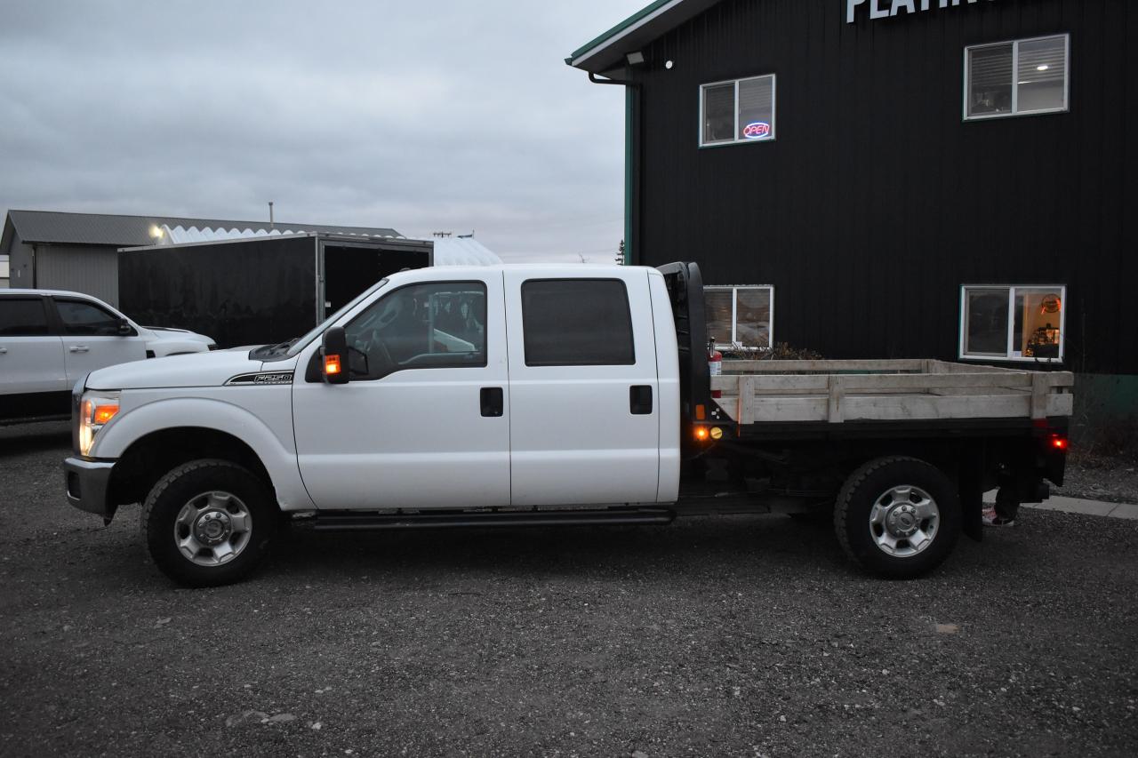 2012 Ford F-250 XLT - 6.2L - Flat Deck 4x4 **Low Mileage** - Photo #2
