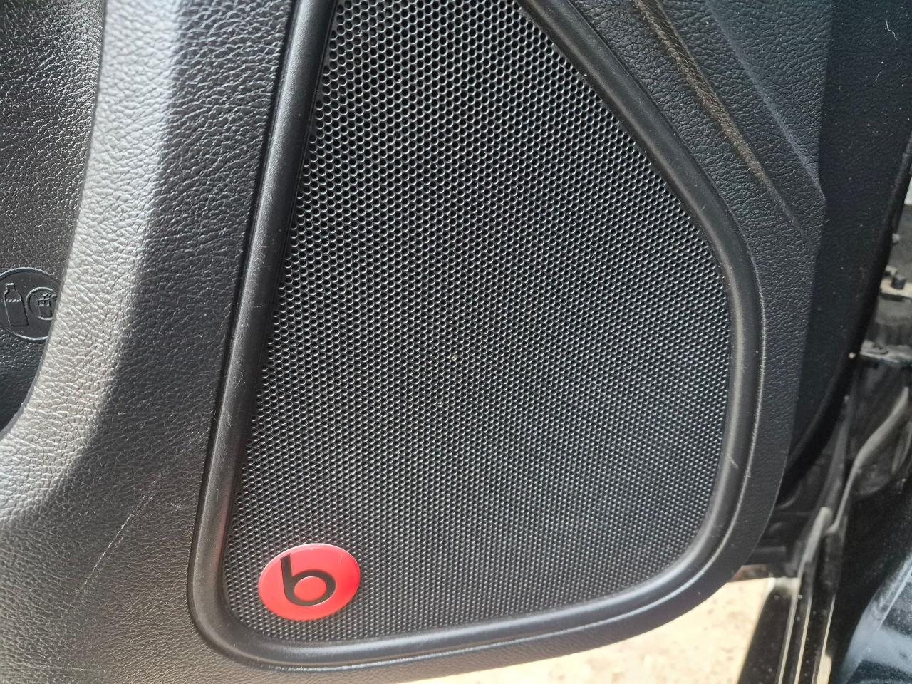 2014 Chrysler 300 300S, Leather, Pano Roof, Htd Seats, Remote, BU Ca - Photo #24