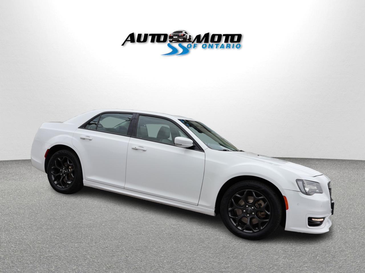 2023 Chrysler 300 TOURING-L AWD CERTIFIED CAMERA NAV BLUETOOTH LEATHER HEATED SEATS PANO ROOF CRUISE ALLOYS - Photo #7