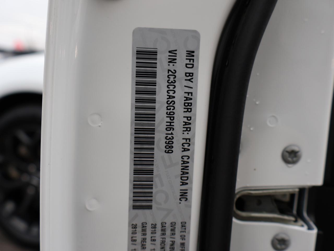 2023 Chrysler 300 TOURING-L AWD CERTIFIED CAMERA NAV BLUETOOTH LEATHER HEATED SEATS PANO ROOF CRUISE ALLOYS - Photo #44