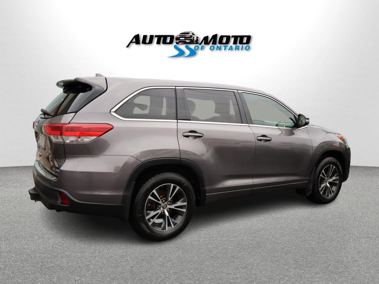 2018 Toyota Highlander LE-PLUS AWD CERTIFIED *1 OWNER* CAMERA BLUETOOTH HEATED SEATS CRUISE ALLOYS Photo3