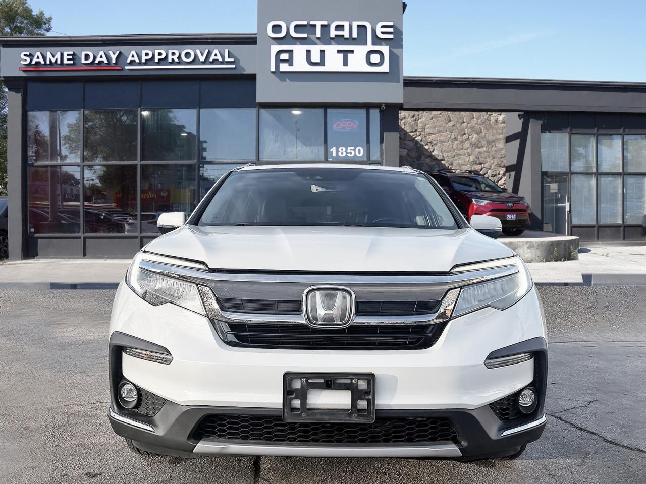 2019 Honda Pilot Touring 4WD - Photo #2