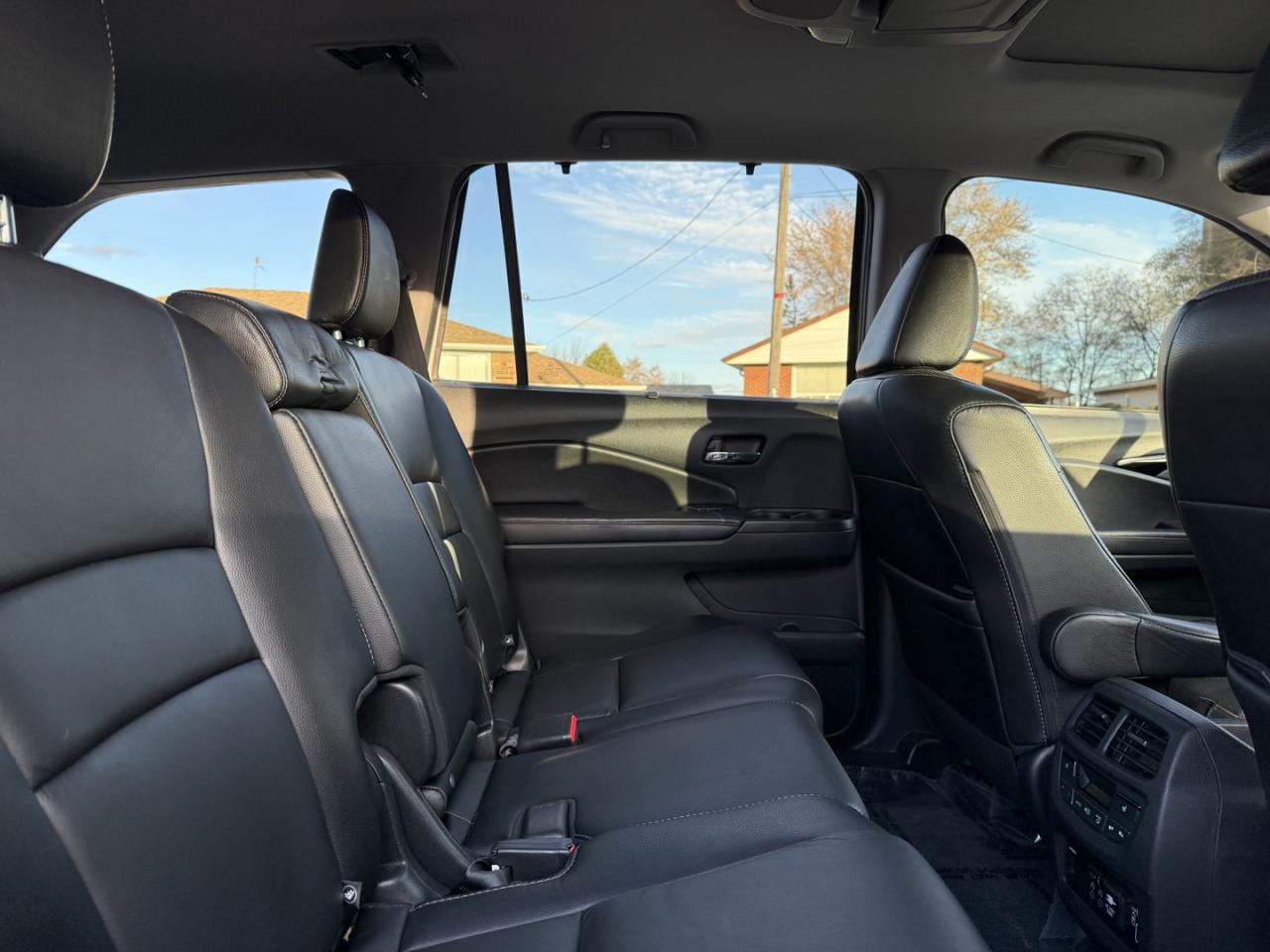 2019 Honda Pilot Touring 4WD - Photo #13