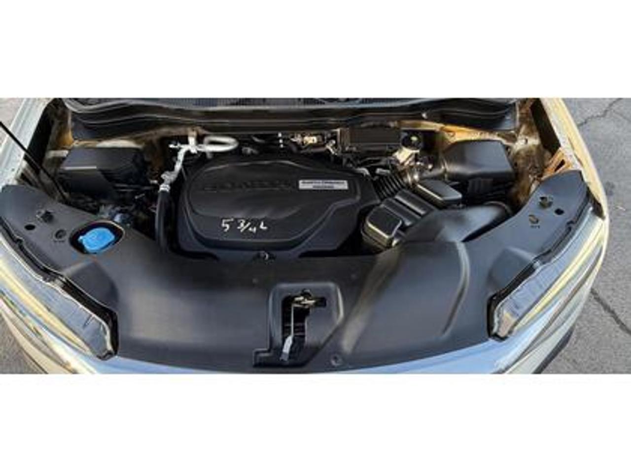 2019 Honda Pilot Touring 8-Passenger AWD Photo