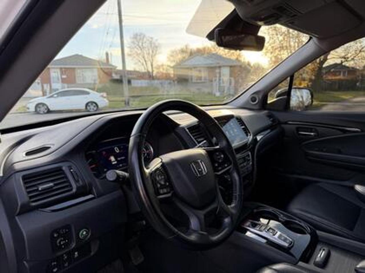 2019 Honda Pilot Touring 8-Passenger AWD Photo