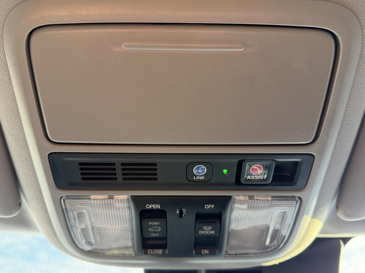 2019 Honda Pilot Touring 8-Passenger AWD Photo