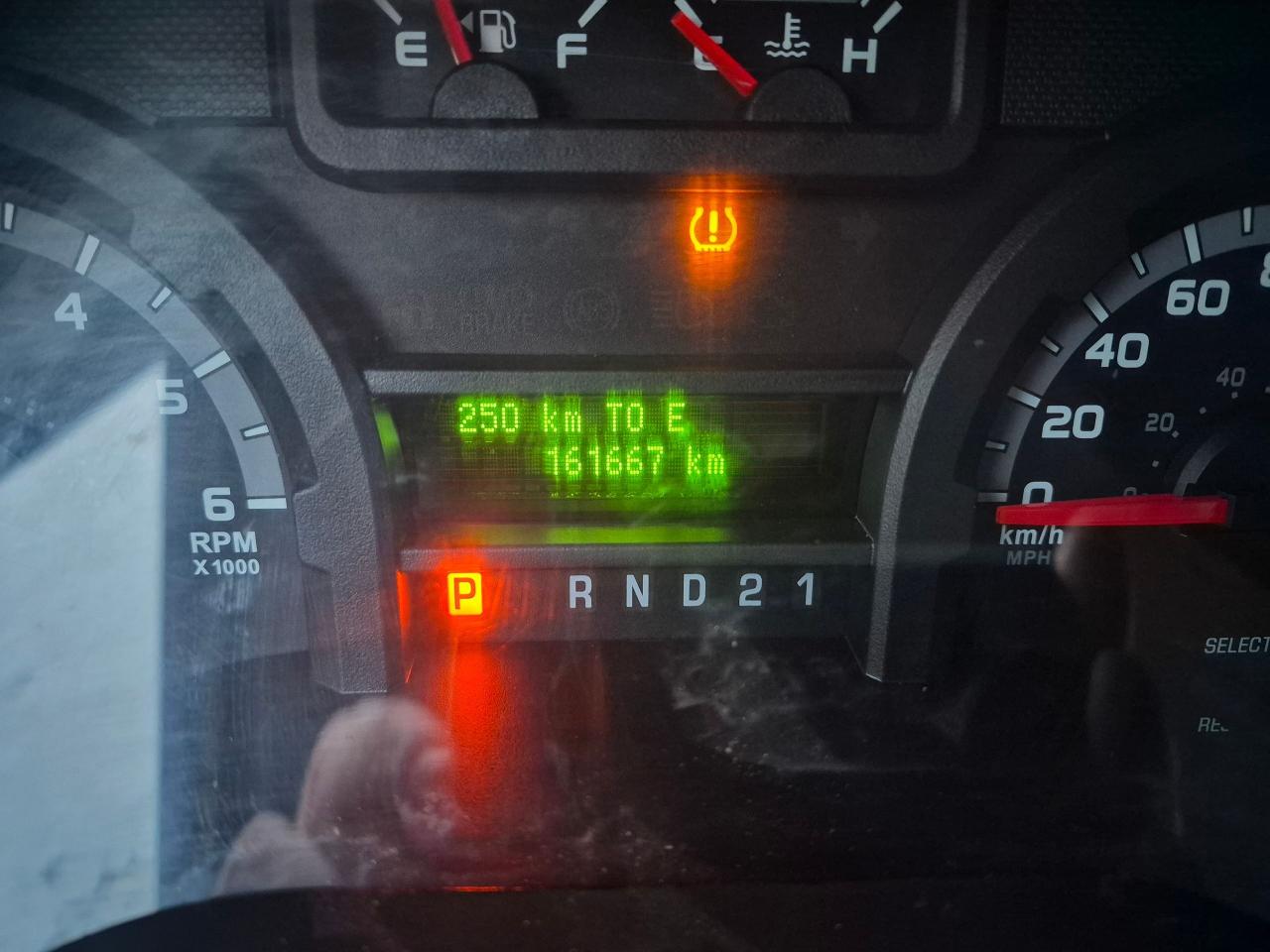 2013 Ford Econoline Commercial, Park Assist, Power Windows & Door Lock - Photo #13