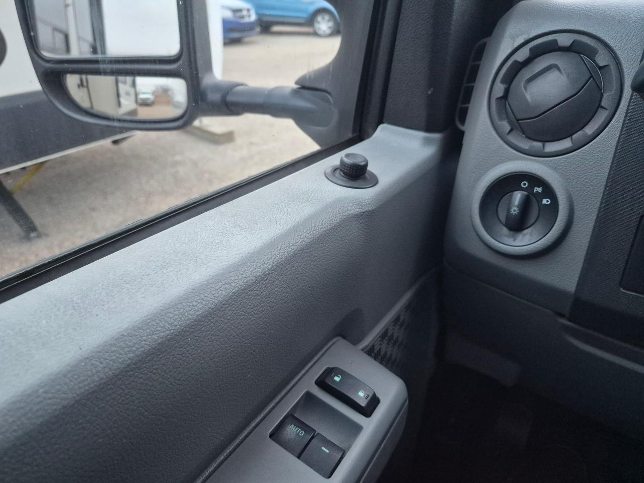 2013 Ford Econoline Commercial, Park Assist, Power Windows & Door Lock - Photo #17