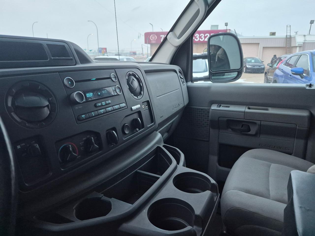 2013 Ford Econoline Commercial, Park Assist, Power Windows & Door Lock - Photo #18