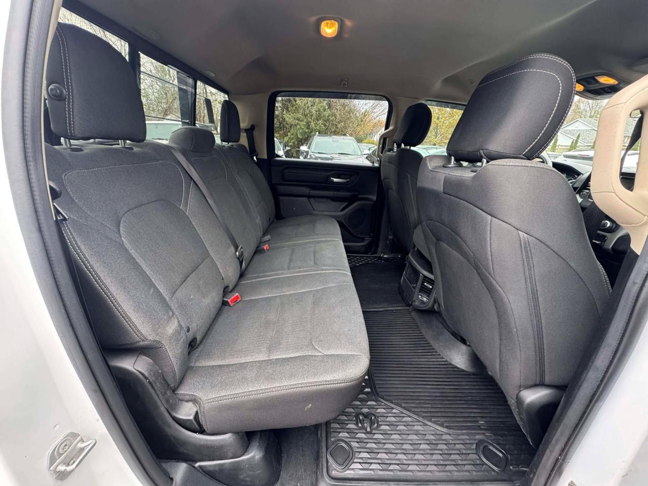 2019 RAM 1500 Tradesman 4x4 Crew Cab 6'4" Box - Photo #11