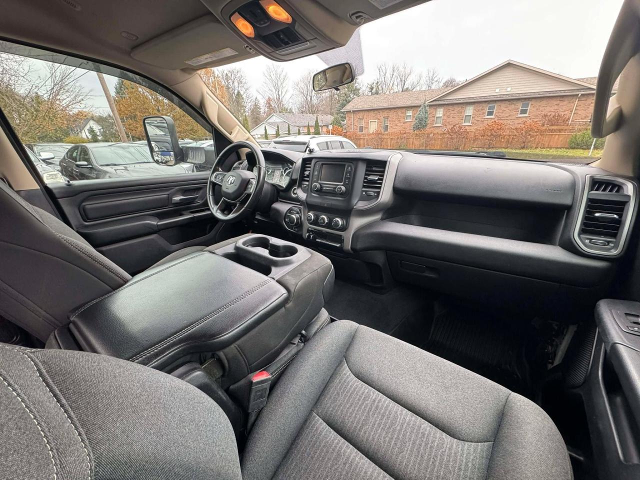 2019 RAM 1500 Tradesman 4x4 Crew Cab 6'4" Box - Photo #13