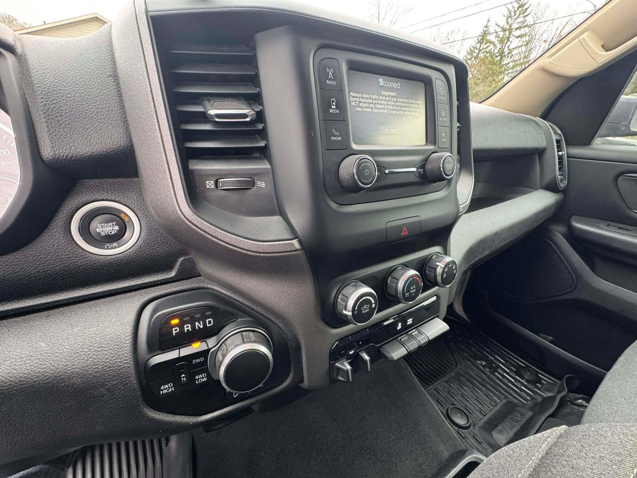 2019 RAM 1500 Tradesman 4x4 Crew Cab 6'4" Box - Photo #17