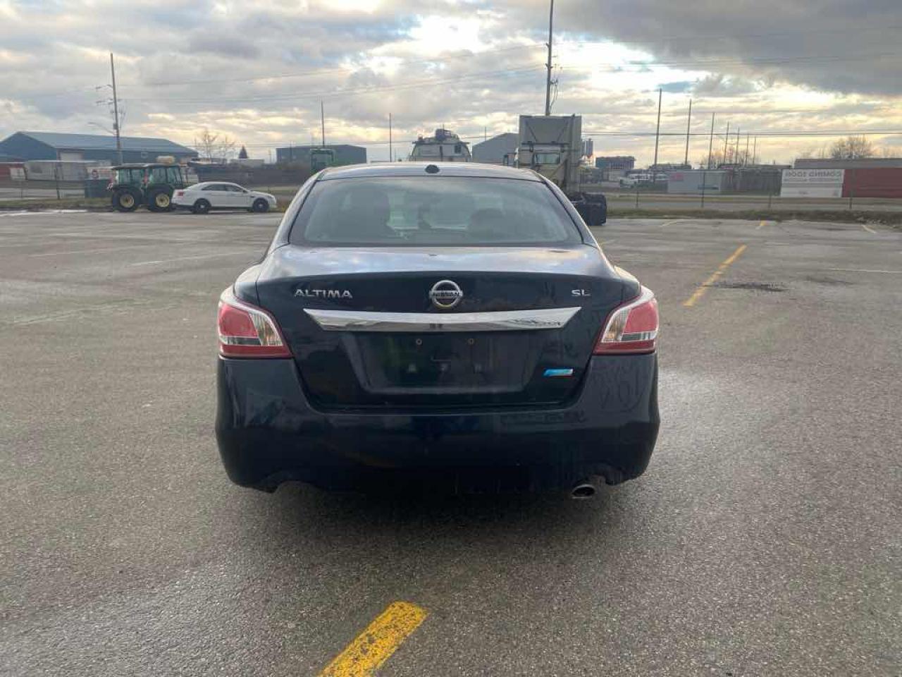 2013 Nissan Altima  - Photo #5